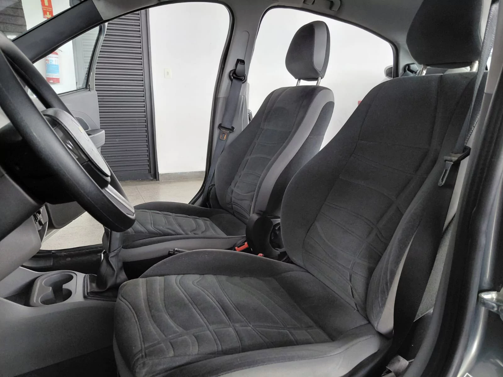 5b52df70-e603-4f81-9eb4-a1ba47e1ee83 (1)